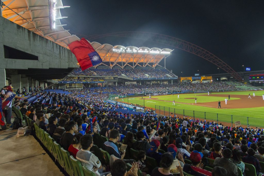 outdoor stadium lights